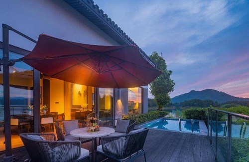 Chun'an Resort | 365 m² Resort ∙ 4 bedrooms ∙ 20 guests