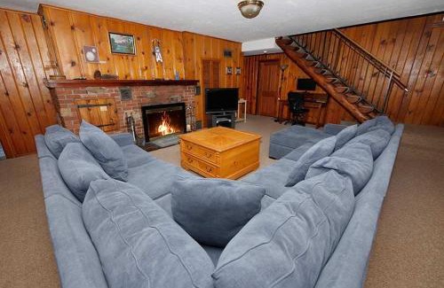 South Lake Tahoe House | 3664 Birch Avenue cabin