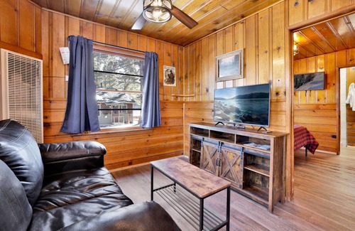 Big Bear Lake Cabin | 367 m² Cabin ∙ 10 bedrooms ∙ 40 guests