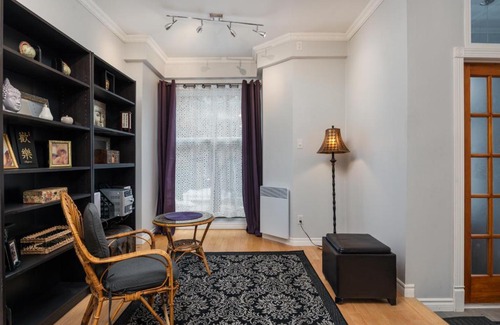 Plateau Mont Royal Apartment | 3675 avenue Laval Montreal