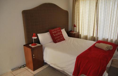George Apartment | 37 Adderley Street