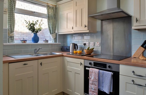 Dyffryn Ardudwy House | 37 Bro Enddwyn by Interhome