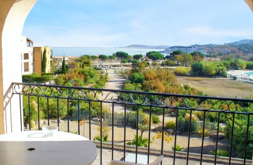 Port Cogolin Apartment | 37 m² Apartment ∙ 1 bedroom ∙ 4 guests