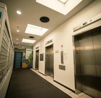 Downtown Edmonton Apartment | 37 m² Apartment ∙ 1 bedroom ∙ 5 guests