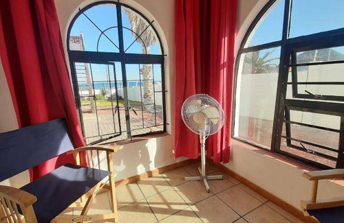 Gansbaai Apartment | 37 m² Apartment ∙ 2 bedrooms ∙ 8 guests