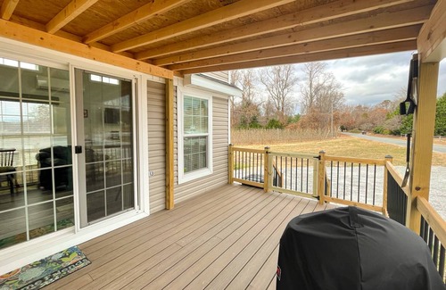 Hendersonville Cottage | 37 m² Cabin ∙ 1 bedroom ∙ 6 guests