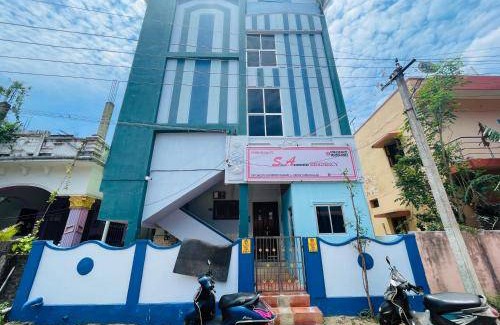 Thirunallar Hotel | 37 m² Hotel ∙ 6 guests