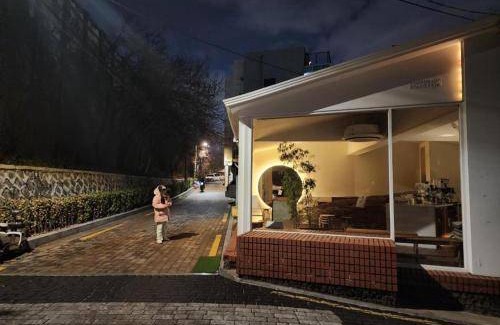 Yeonnam-dong Apartment | 37 m² Apartment ∙ 2 bedrooms ∙ 6 guests