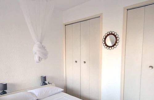 Le Rouet Apartment | 37 m² very bright - quiet - central area