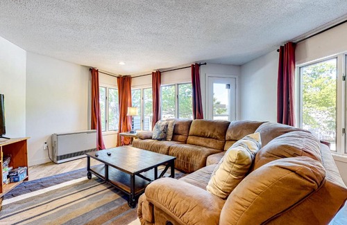 Bartlett Apartment | 37 Partridge Woods
