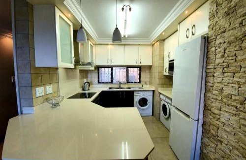 Umhlanga Apartment | 37 The Shades
