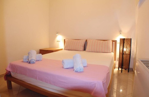 Kontos House | 370 m² House ∙ 6 bedrooms ∙ 12 guests