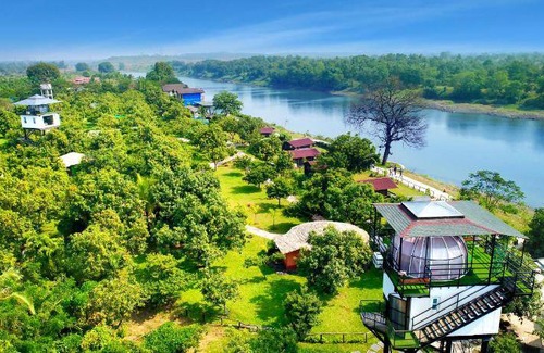Vada Resort | 371 m² Resort ∙ 6 bedrooms ∙ 12 guests