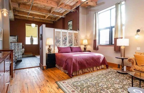 Traverse City Apartment | 372 m² Apartment ∙ 4 bedrooms ∙ 8 guests