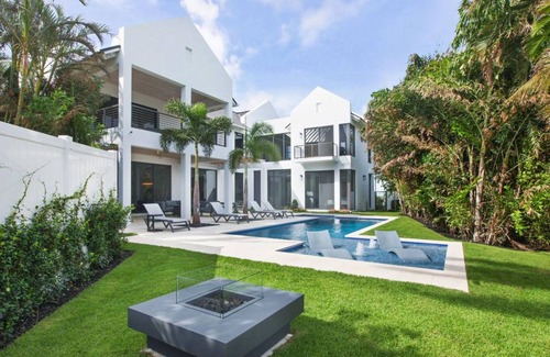 Delray Beach House | 372 m² House ∙ 5 bedrooms ∙ 10 guests