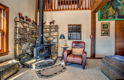 Fairview Cabin | 372 m² Lodge ∙ 9 bedrooms ∙ 28 guests