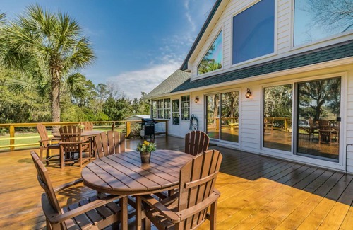 Saint Helena Island House | 372 m² House ∙ 4 bedrooms ∙ 11 guests