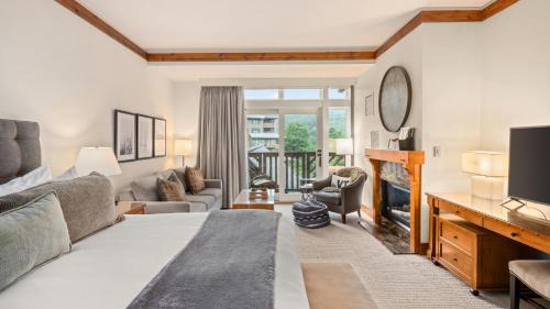 Stowe Area Resort | 374 Lodge At Spruce Peak Ski In Ski In Ski Out King Studio By Stowe Mountain Rentals