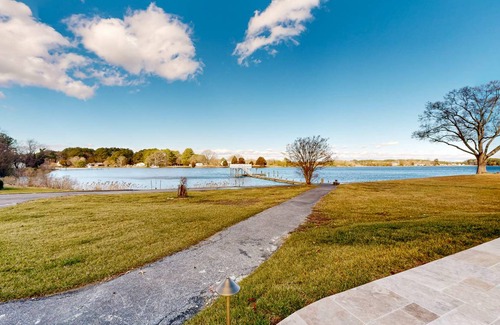 Point Lookout House | 375 m² House ∙ 5 bedrooms ∙ 11 guests