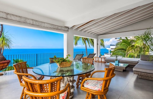 Conchas Chinas Condo | 376 m² Condo ∙ 3 bedrooms ∙ 6 guests