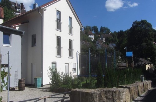 Mainberg Apartment | 37qm große Ferienwohnung mit ebenerdigem Zugang