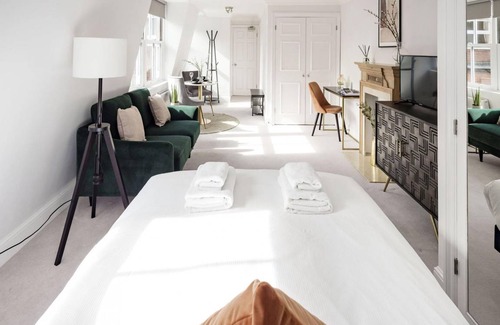 Belgravia Apartment | 38 m² Apartment ∙ 2 guests