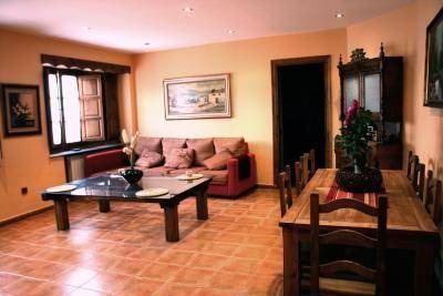 Santa Marina del Rey House | 380 m² House ∙ 3 bedrooms ∙ 7 guests