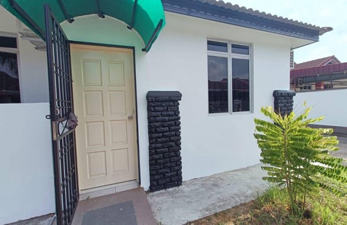 Pulai House | 380 m² House ∙ 2 guests
