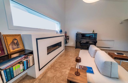 Torretta House | 380 m² House ∙ 3 bedrooms ∙ 4 guests