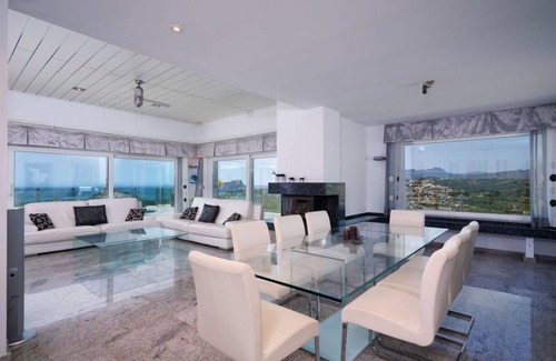 Teulada House | 380 m² House ∙ 4 bedrooms ∙ 8 guests