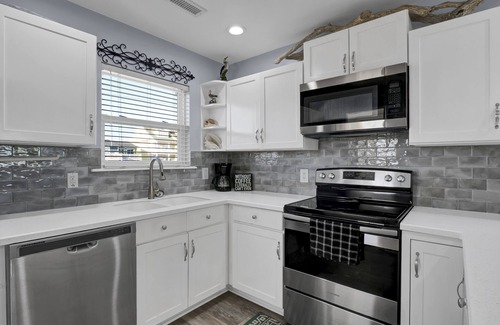 North Topsail Beach House | 3802 Island Drive | Oceanfront Duplex