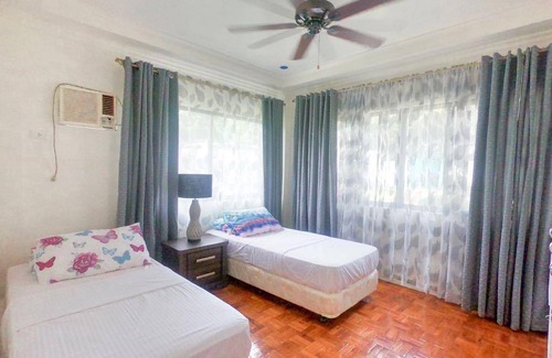 Lantapan House | 3875 m² House ∙ 2 bedrooms ∙ 10 guests