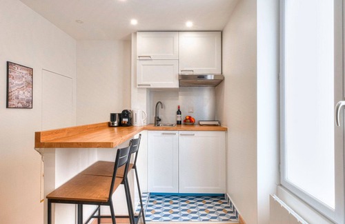 Quartier Sainte-Marguerite Apartment | 388 Suite Trousseau - Superb apartment in Paris