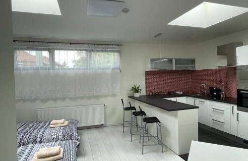 Slivenec Apartment | 39 m² Apartment ∙ 2 guests