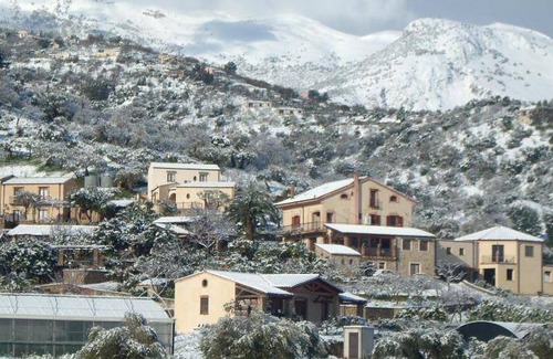 Castelbuono House | 39 m² Farmhouse ∙ 127 guests