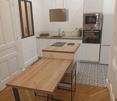 Jules Ferry - Recamier Apartment | 39 m² Apartment ∙ 1 bedroom ∙ 2 guests