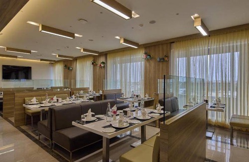 Hosur Hotel | 39 m² Hotel ∙ 3 guests