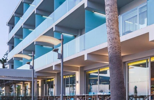 Kos Hotel | 39 m² Hotel ∙ 2 bedrooms ∙ 127 guests