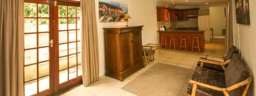 Port Elizabeth House | 39 On Nile Guest House