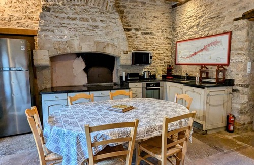 Thorey-sur-Ouche Cottage | 390 m² Cabin ∙ 5 bedrooms ∙ 15 guests