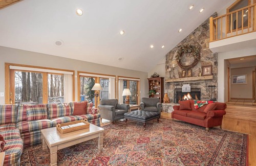 Blakeslee House | 390 m² House ∙ 5 bedrooms ∙ 14 guests