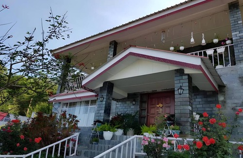 Sidhpur Villa | 390 m² Villa ∙ 2 bedrooms ∙ 4 guests