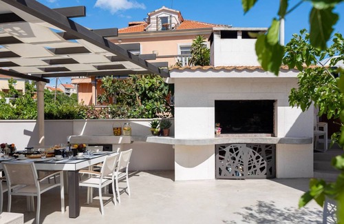 Zadar Villa | 390 m² Villa ∙ 8 bedrooms ∙ 14 guests