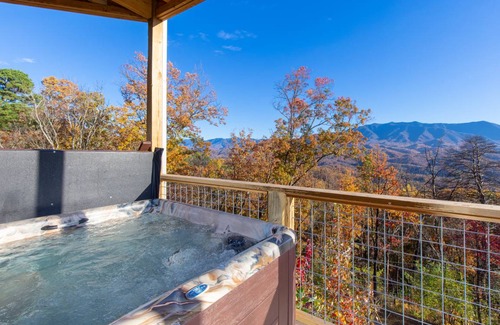 Gatlinburg - Pigeon Forge Cabin | 391 m² Cabin ∙ 7 bedrooms ∙ 20 guests