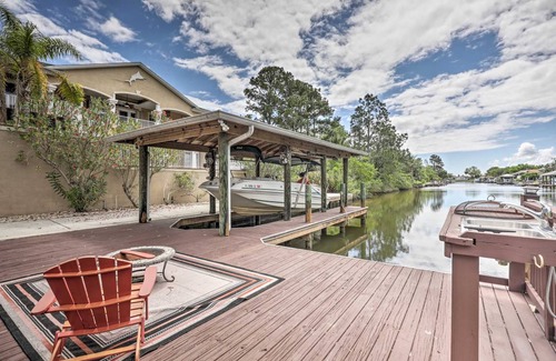 Palm Harbor House | 391 m² House ∙ 5 bedrooms ∙ 11 guests