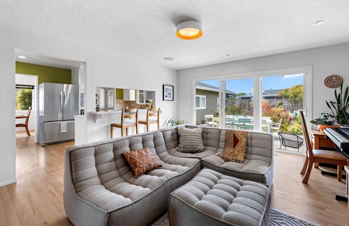 Westside Santa Cruz House | 3977 Cliff House - Available in August!