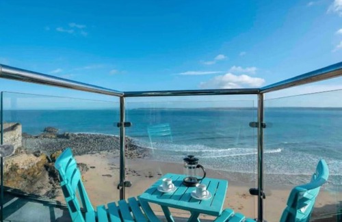 St Ives Apartment | 3a Sea View Place, St Ives