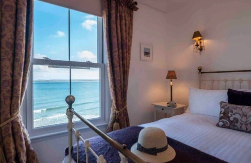 St Ives Apartment | 3a Sea View Place, St Ives