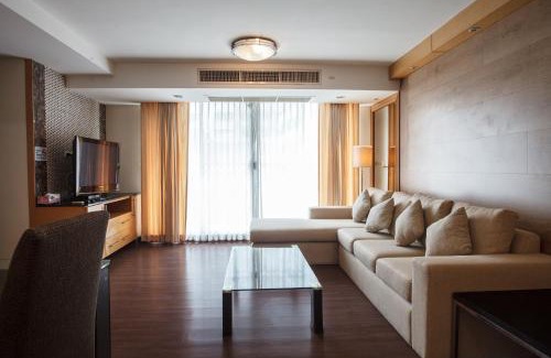 Khlong Toei Nuea Apartment | 3A-Short-term rental allowed-2BRs Downtown Bangkok
