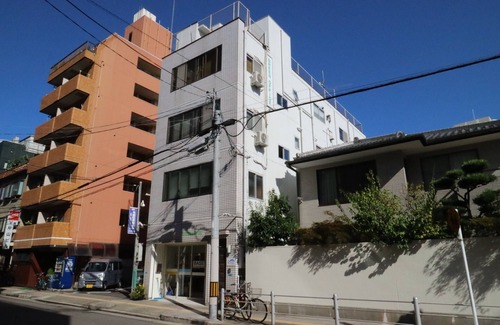 Naniwa House | 3A Spacious room with Built-in Kitchen